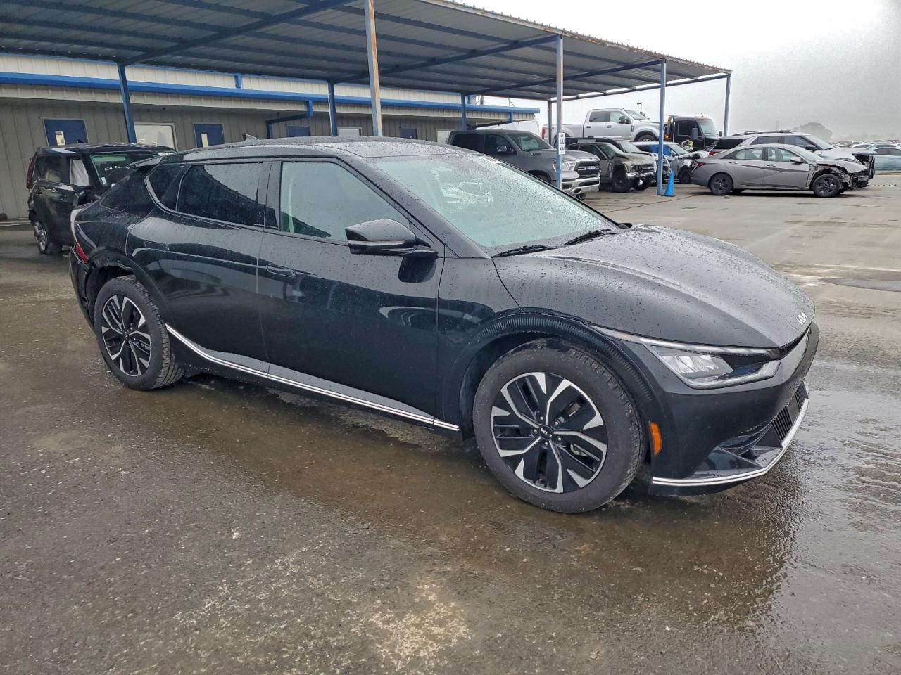 2024 KIA EV6 LIGHT photo 4