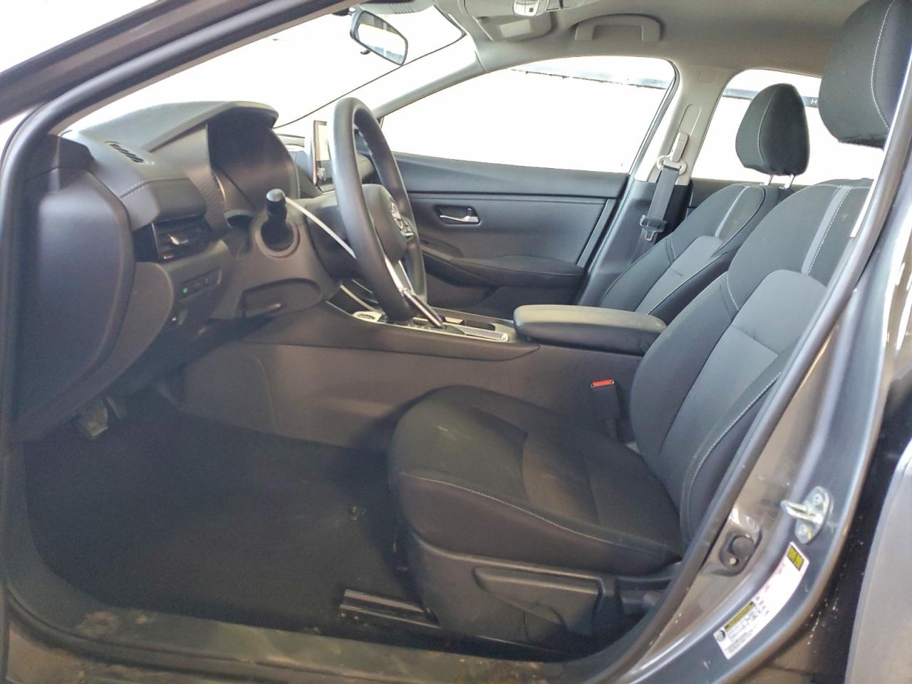 2025 NISSAN SENTRA SV photo 7