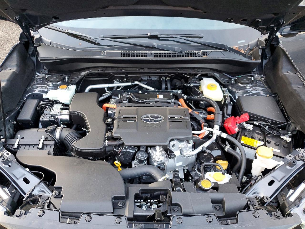 2025 SUBARU FORESTER TOURING photo 12