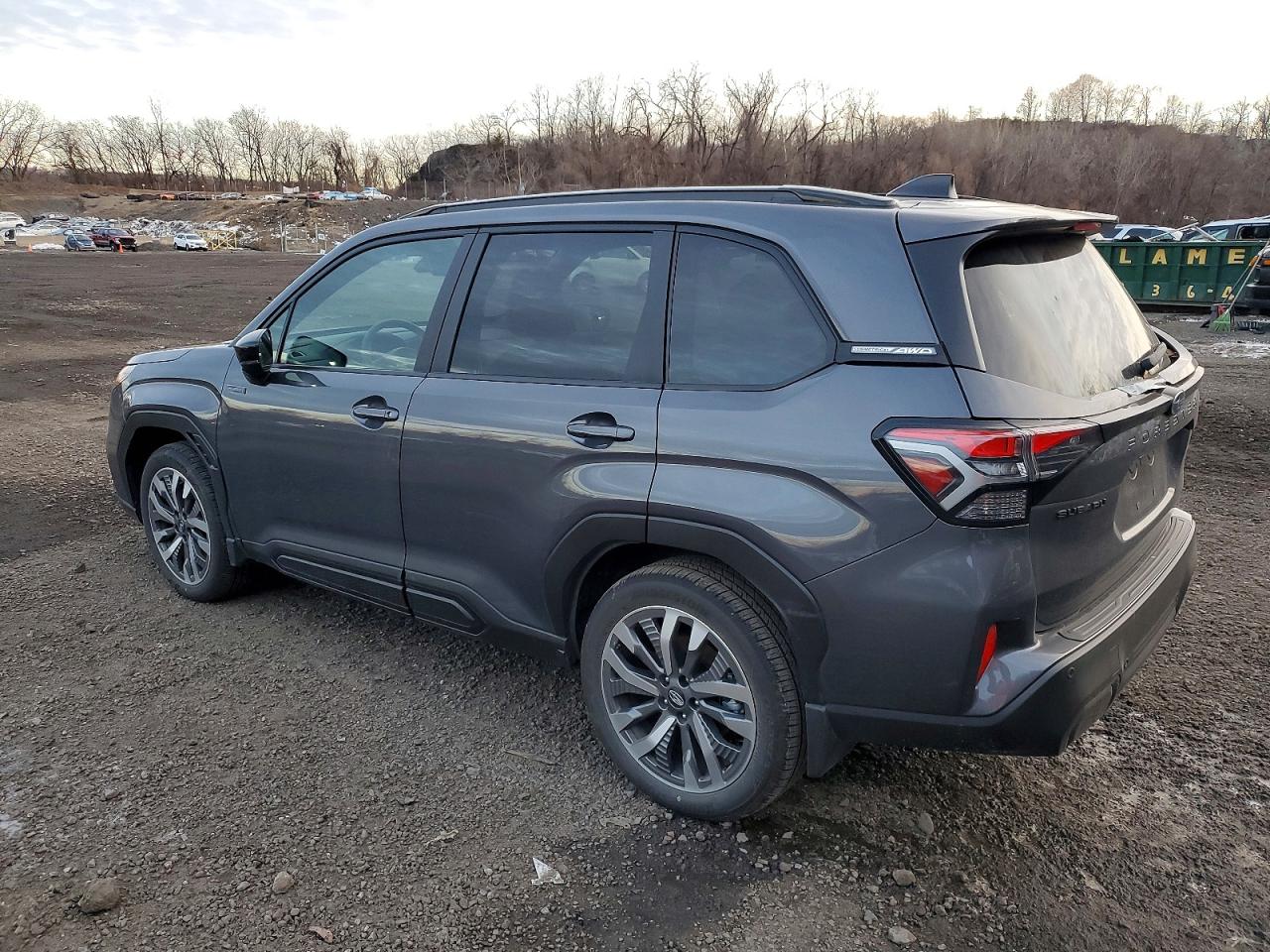2025 SUBARU FORESTER TOURING photo 2