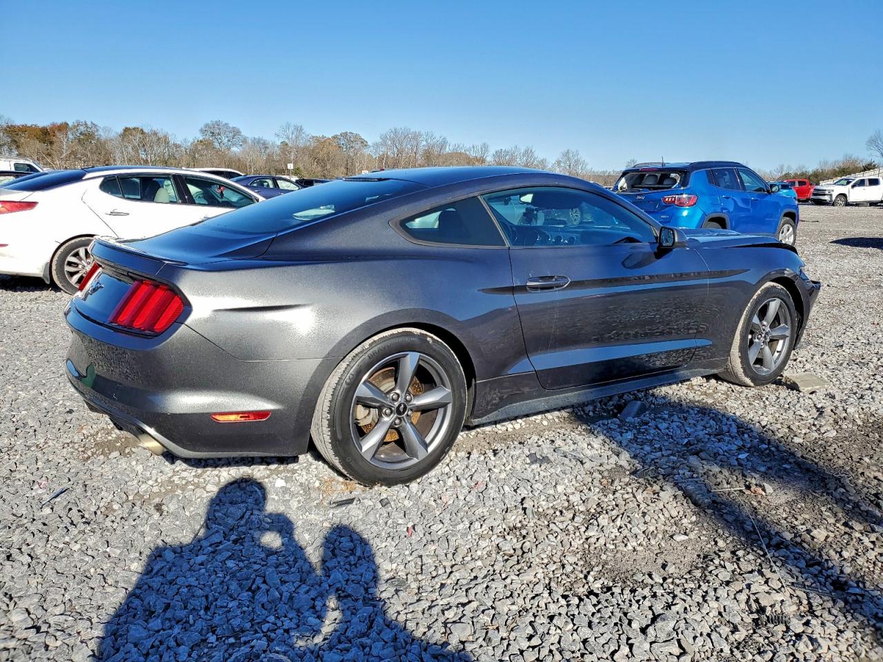 2017 FORD MUSTANG photo 3