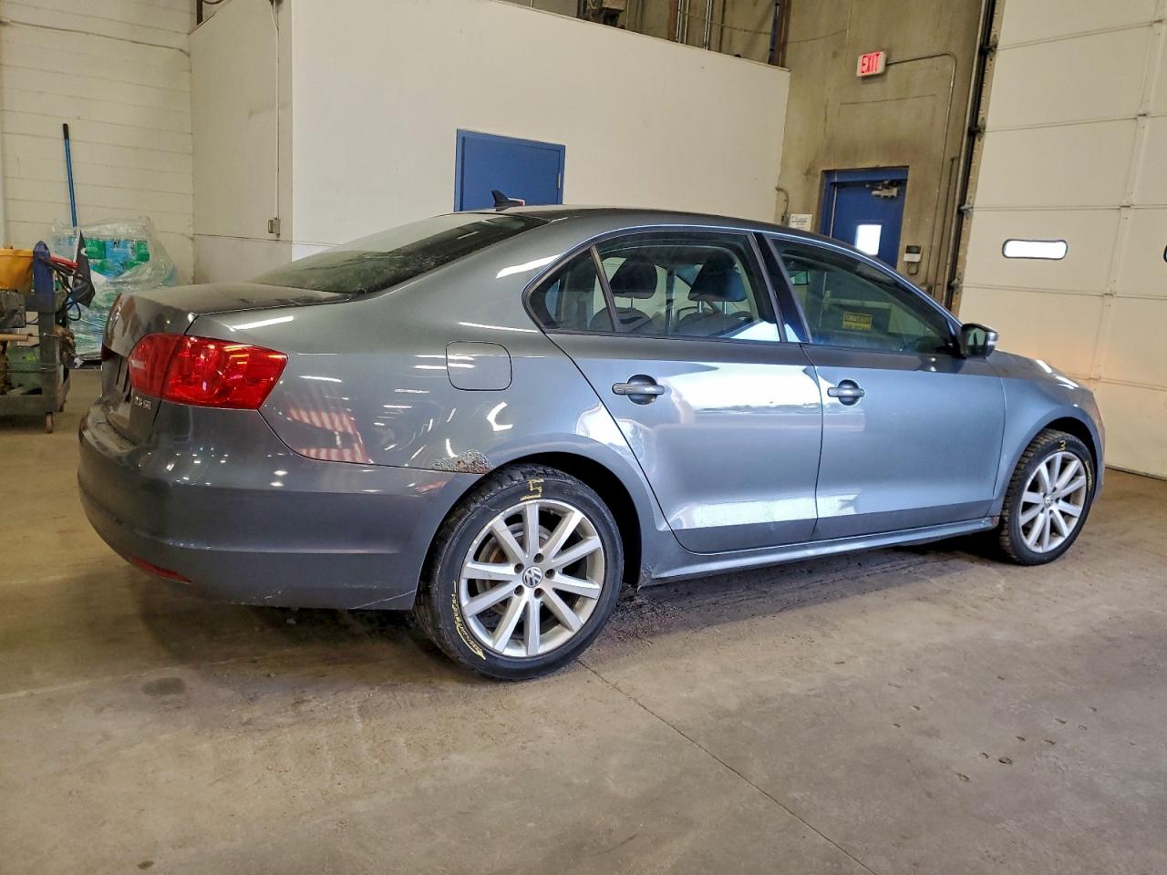2011 VOLKSWAGEN JETTA SE photo 3