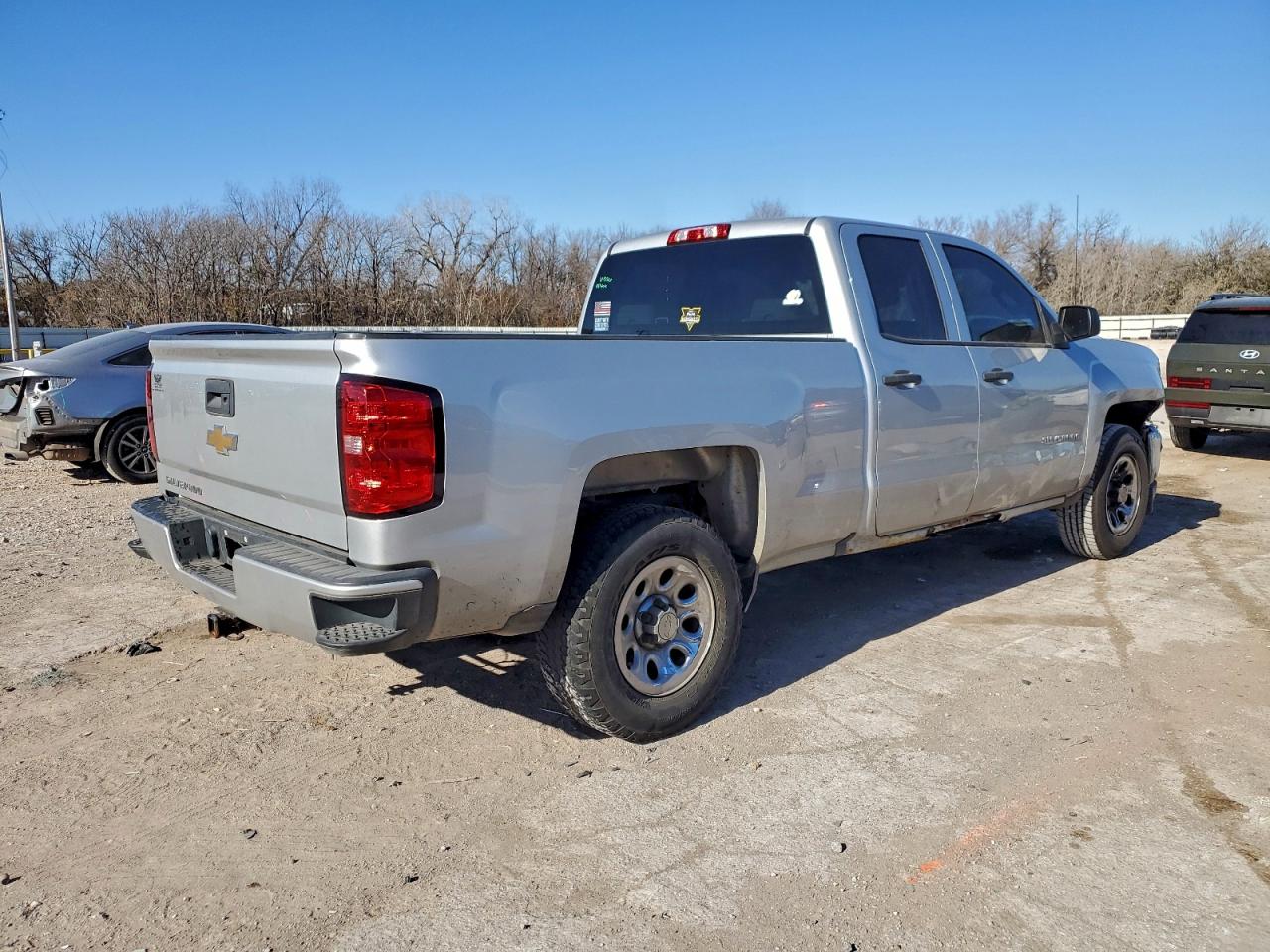 2017 CHEVROLET SILVERADO C1500 CUSTOM photo 3