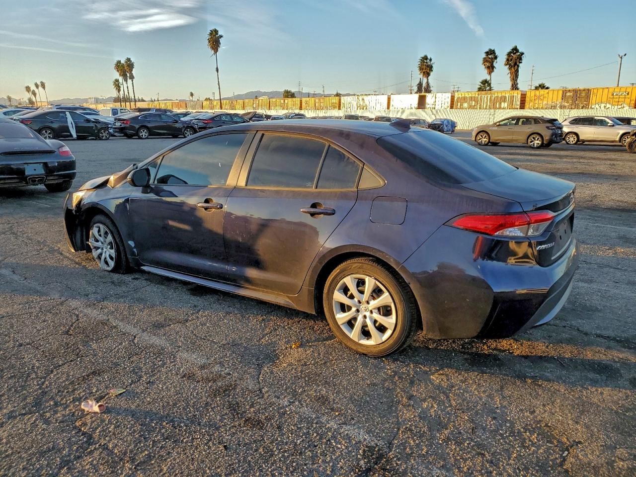 2020 TOYOTA COROLLA LE photo 2