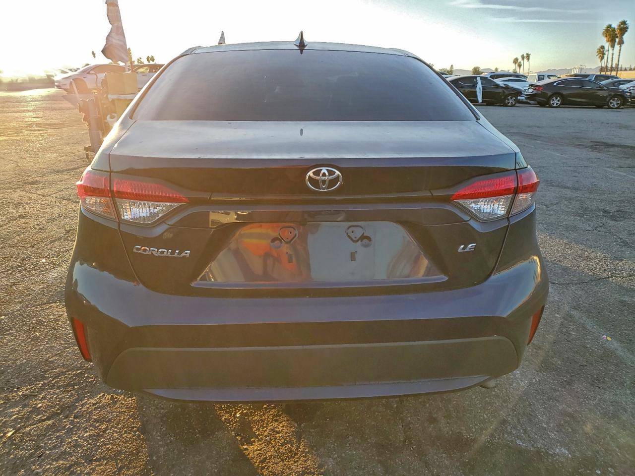 2020 TOYOTA COROLLA LE photo 6