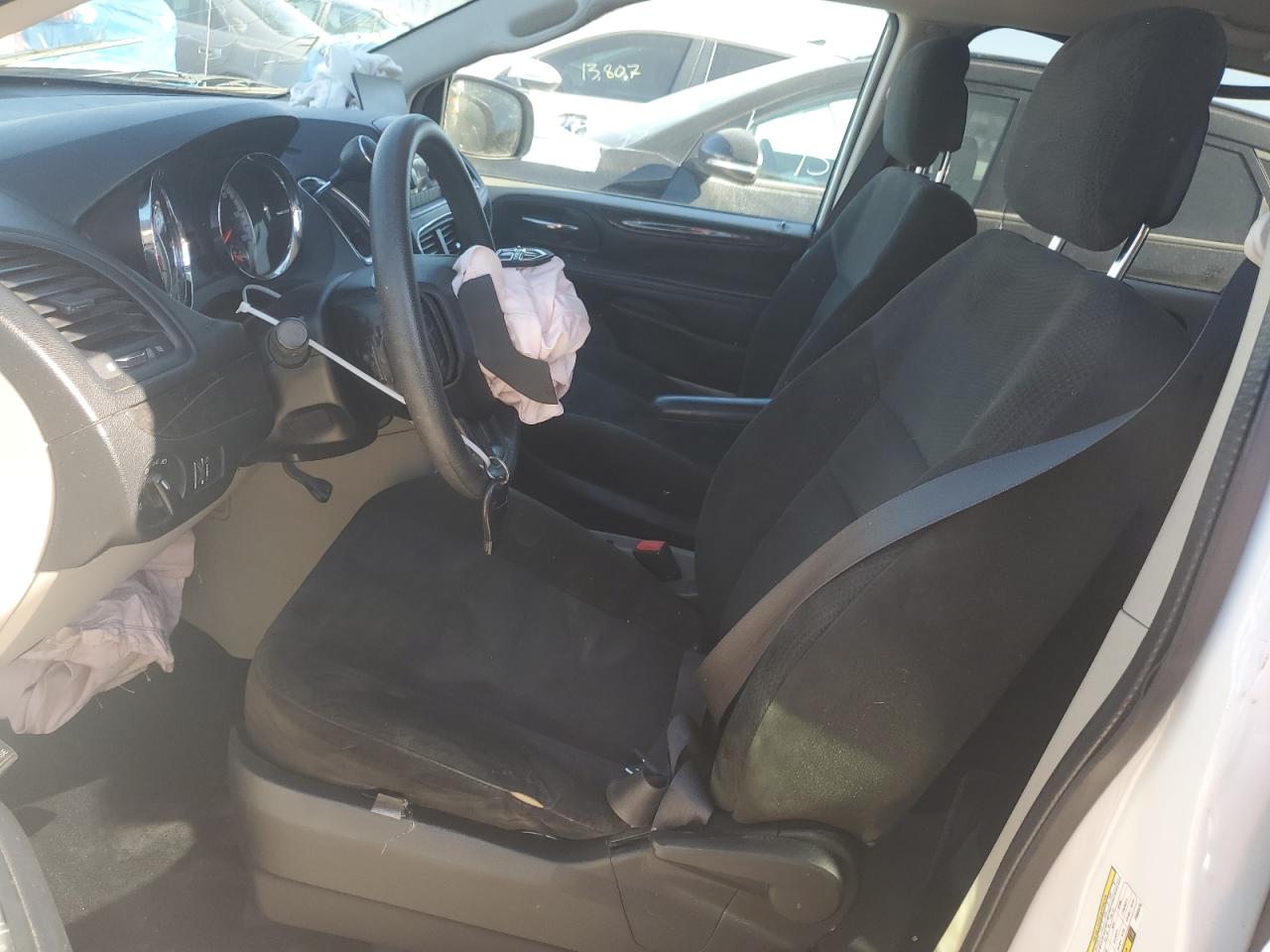 2015 DODGE GRAND CARAVAN SE photo 7