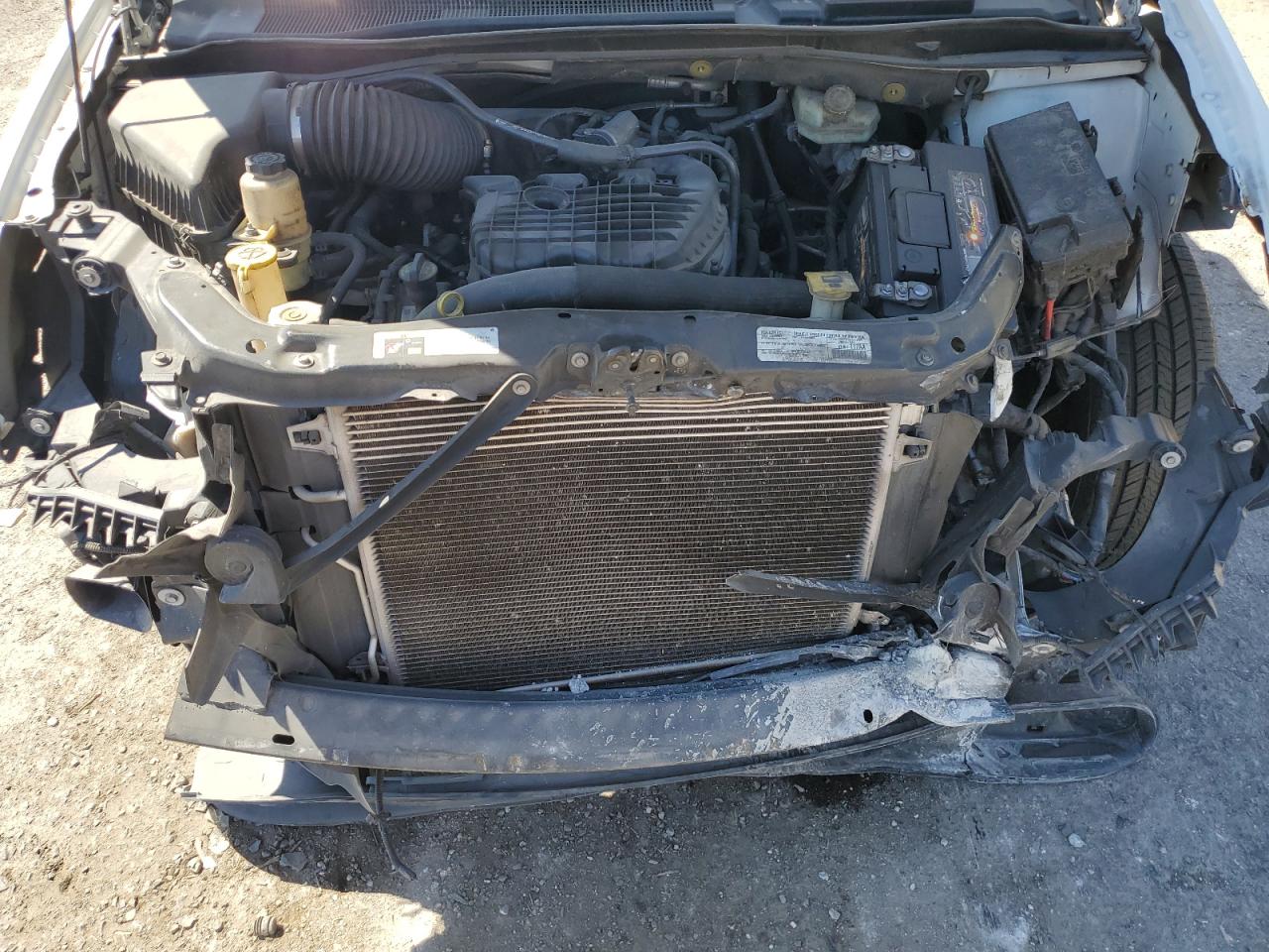 2015 DODGE GRAND CARAVAN SE photo 12