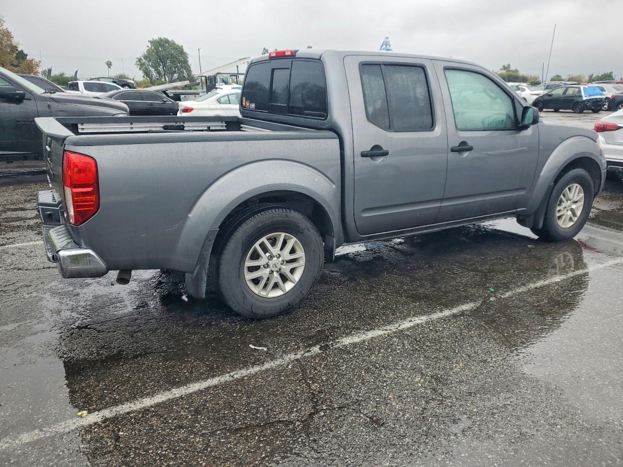 2019 NISSAN FRONTIER S photo 3