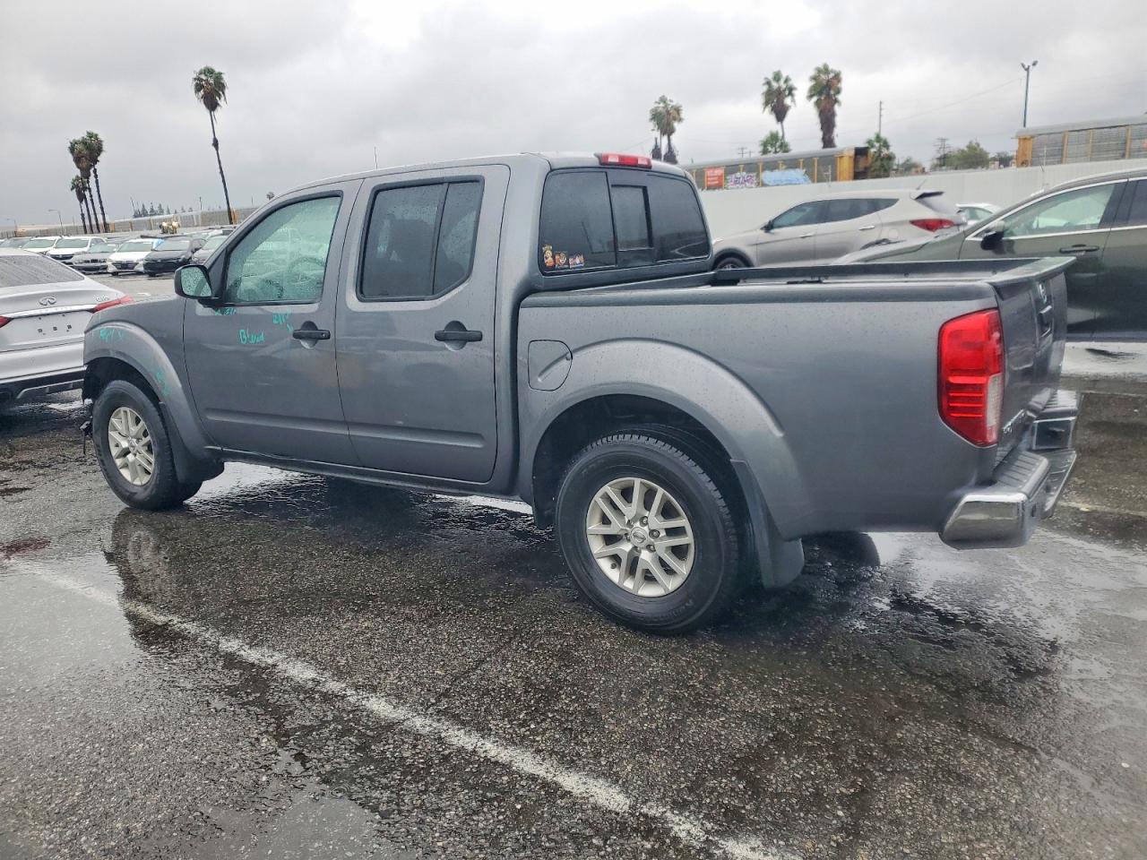 2019 NISSAN FRONTIER S photo 2