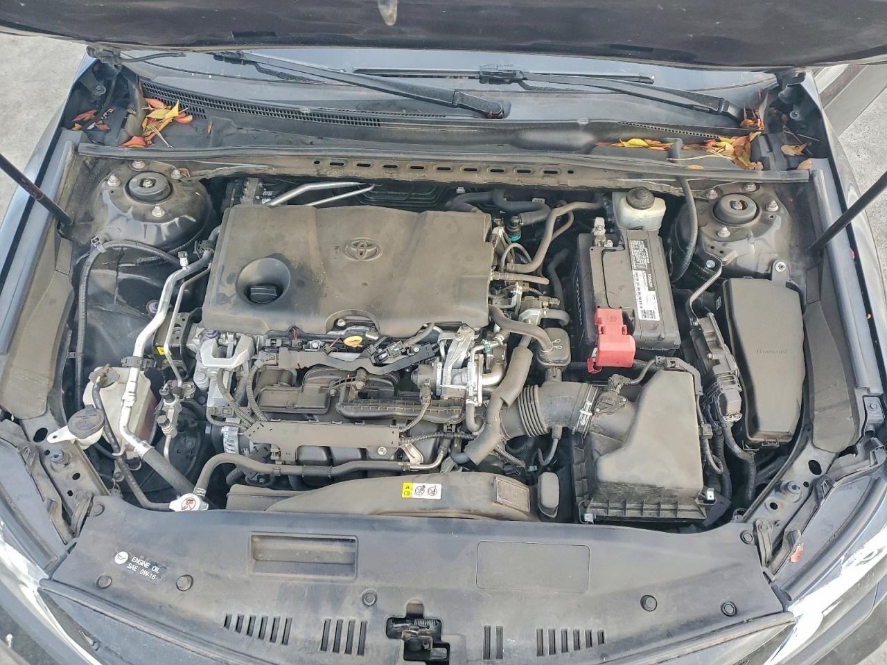 2018 TOYOTA CAMRY L photo 11