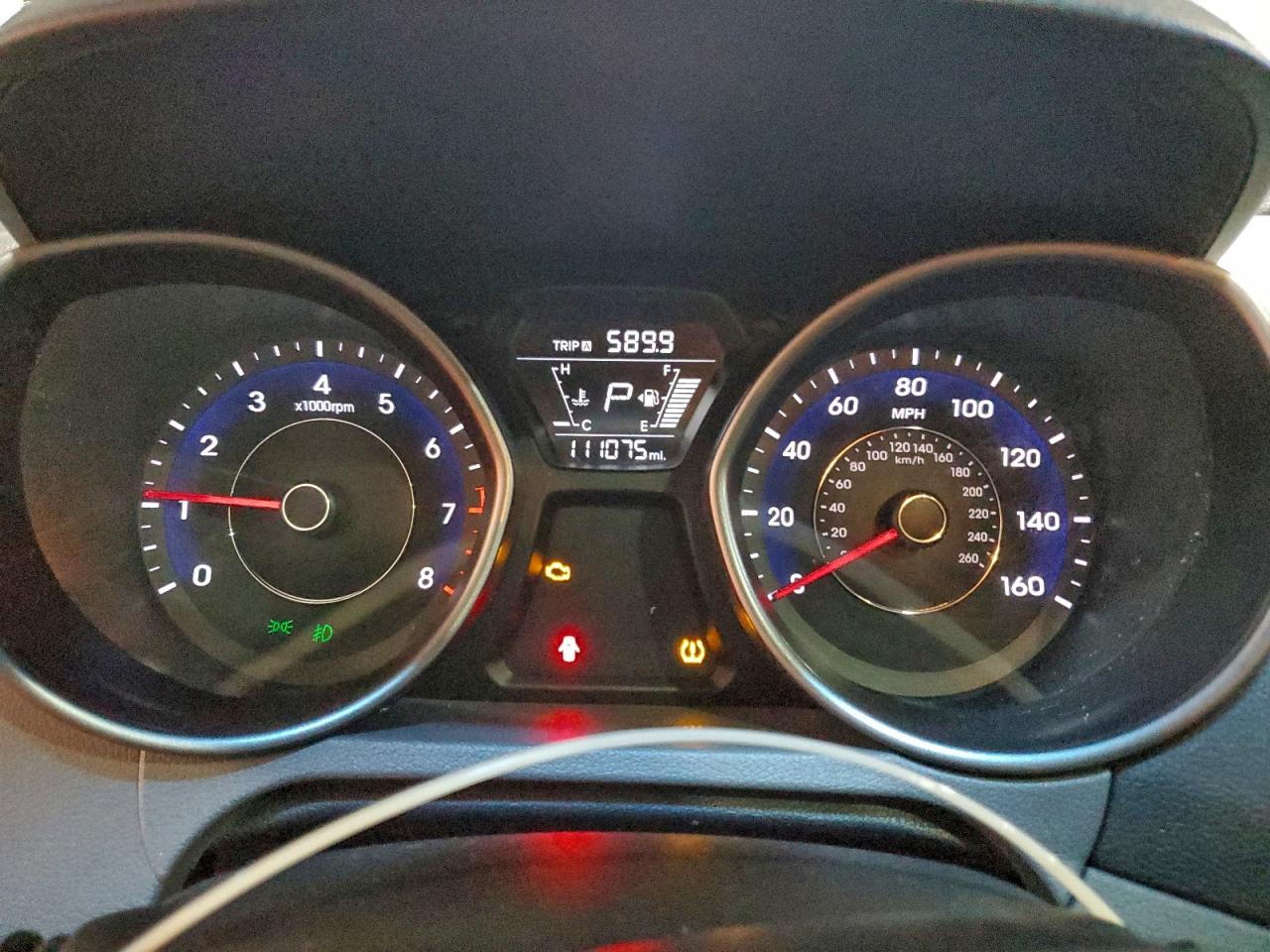 2015 HYUNDAI ELANTRA SE photo 9