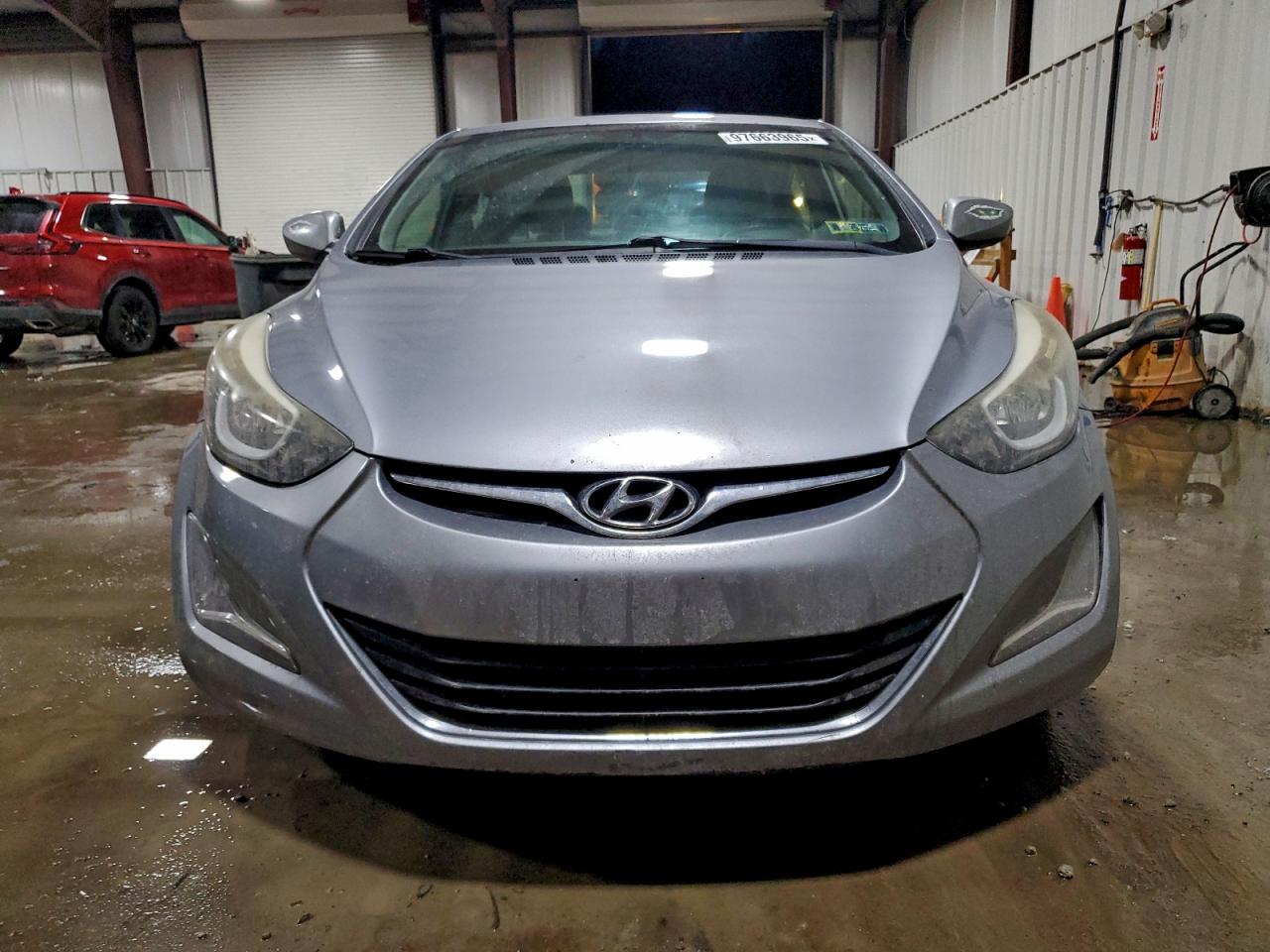 2015 HYUNDAI ELANTRA SE photo 5