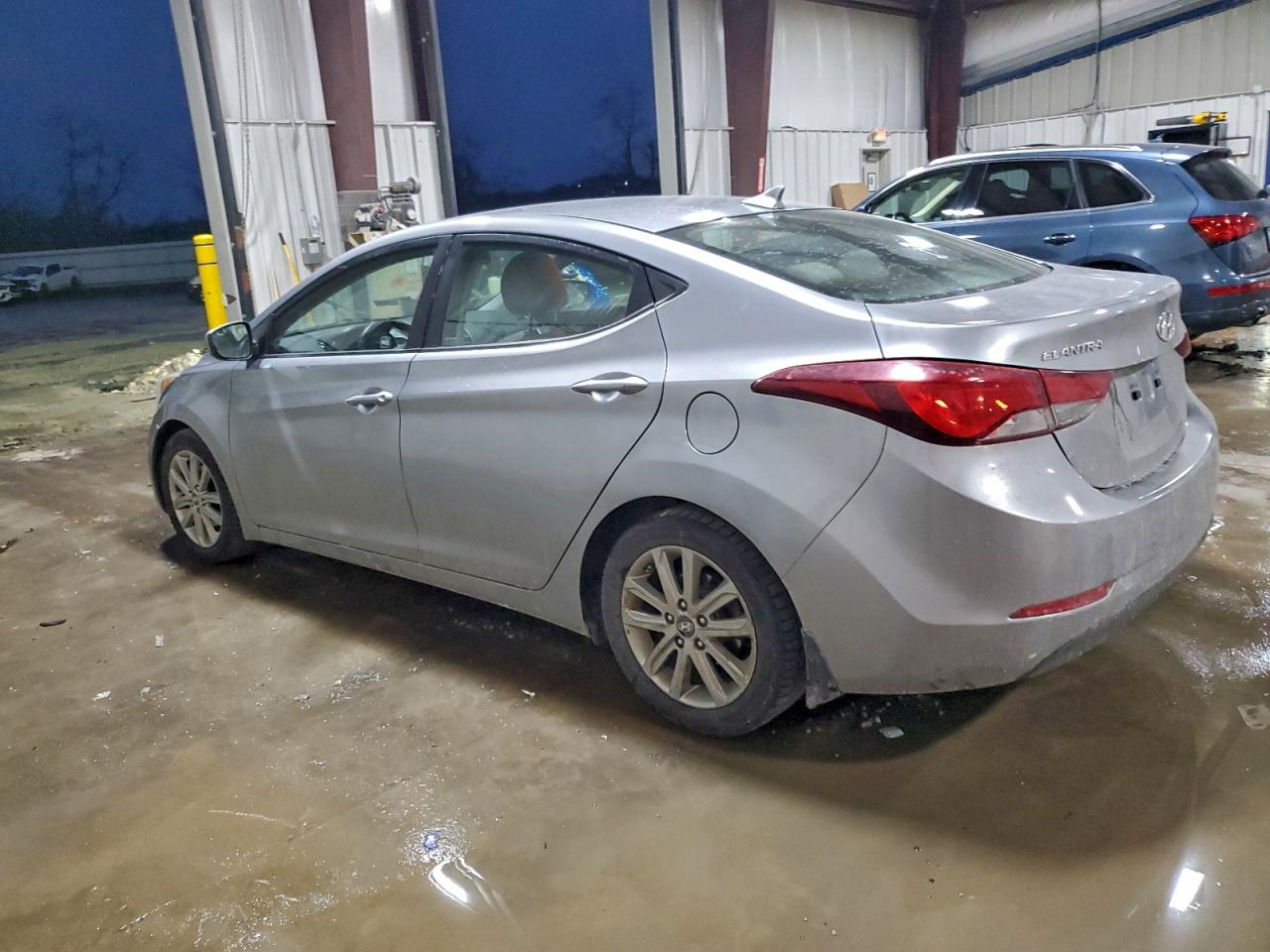 2015 HYUNDAI ELANTRA SE photo 2