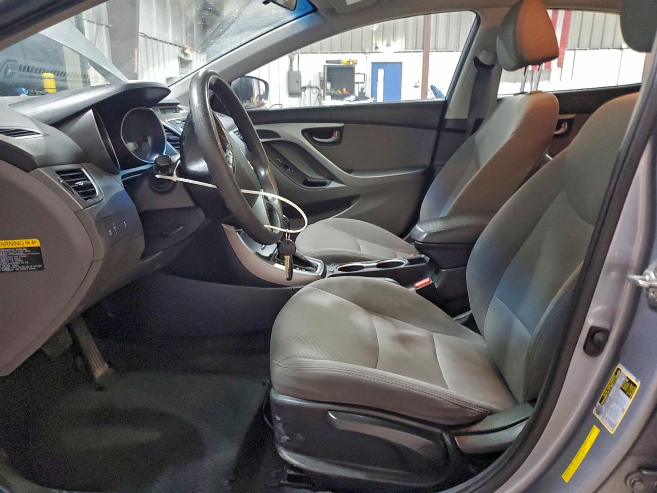 2015 HYUNDAI ELANTRA SE photo 7