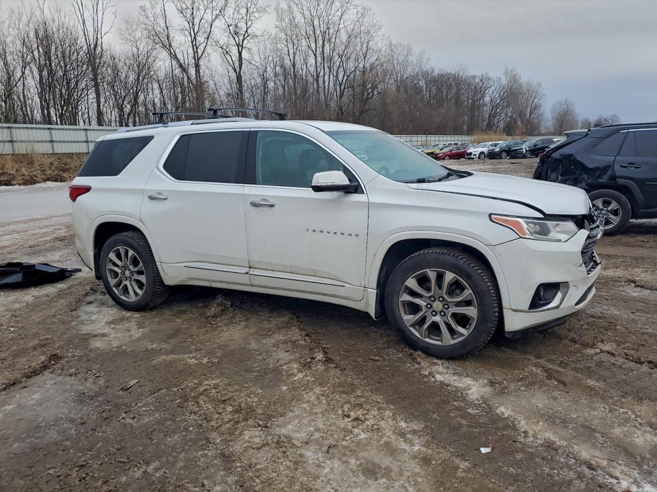 2019 CHEVROLET TRAVERSE PREMIER photo 4