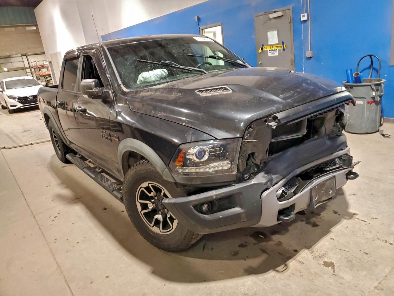 2016 RAM 1500 REBEL photo 4