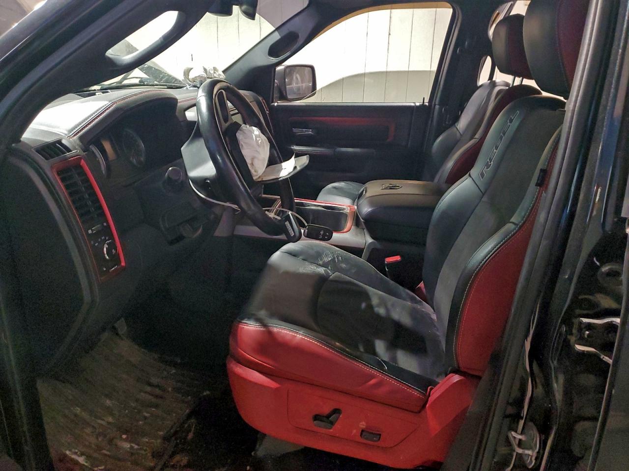 2016 RAM 1500 REBEL photo 7
