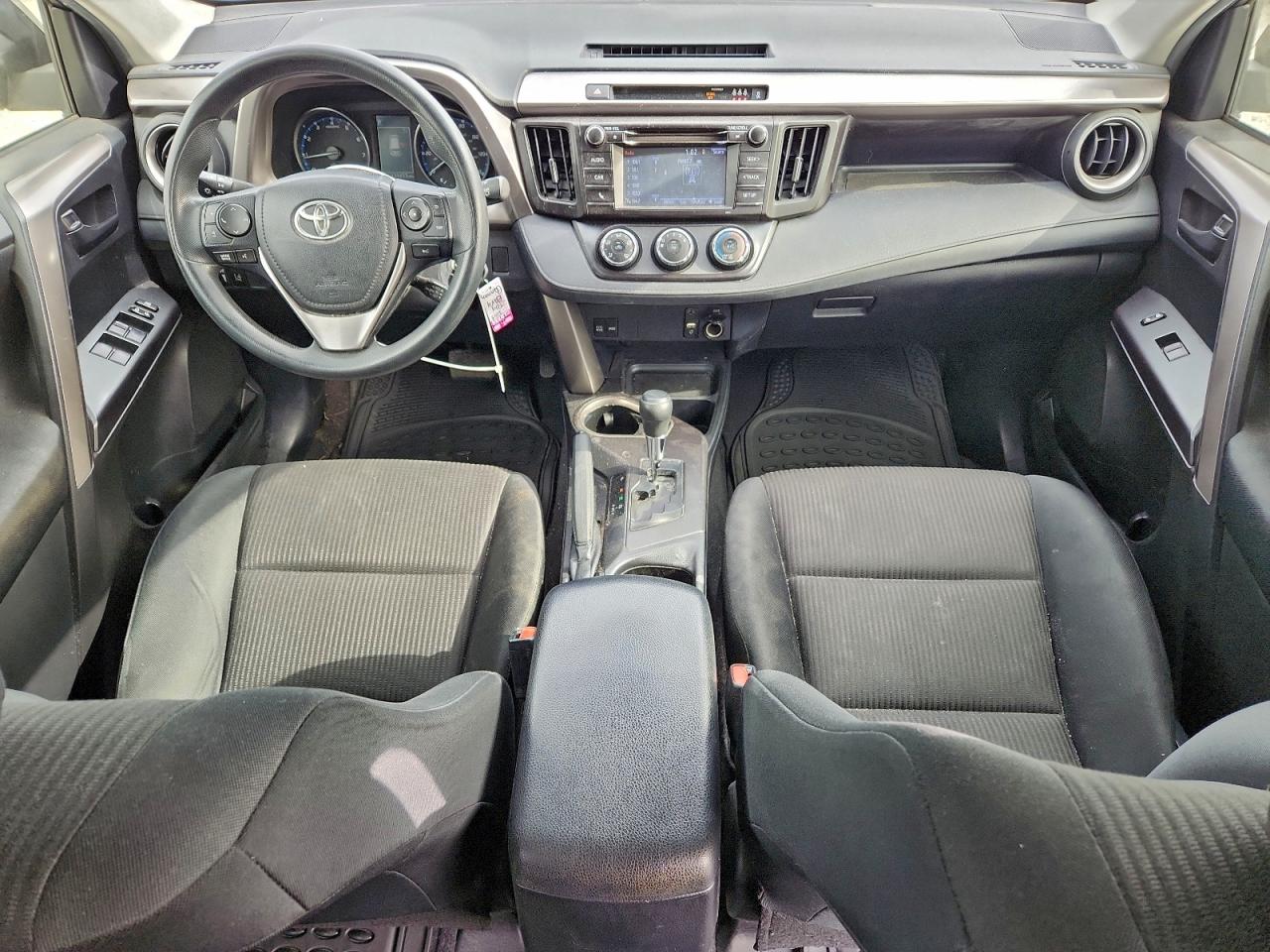 2018 TOYOTA RAV4 LE photo 8