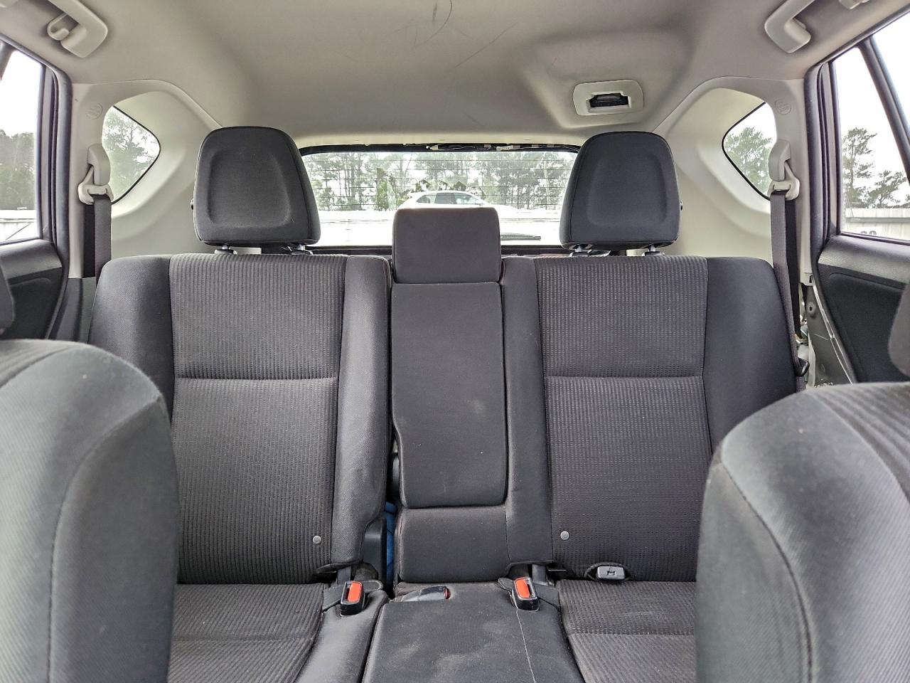2018 TOYOTA RAV4 LE photo 10