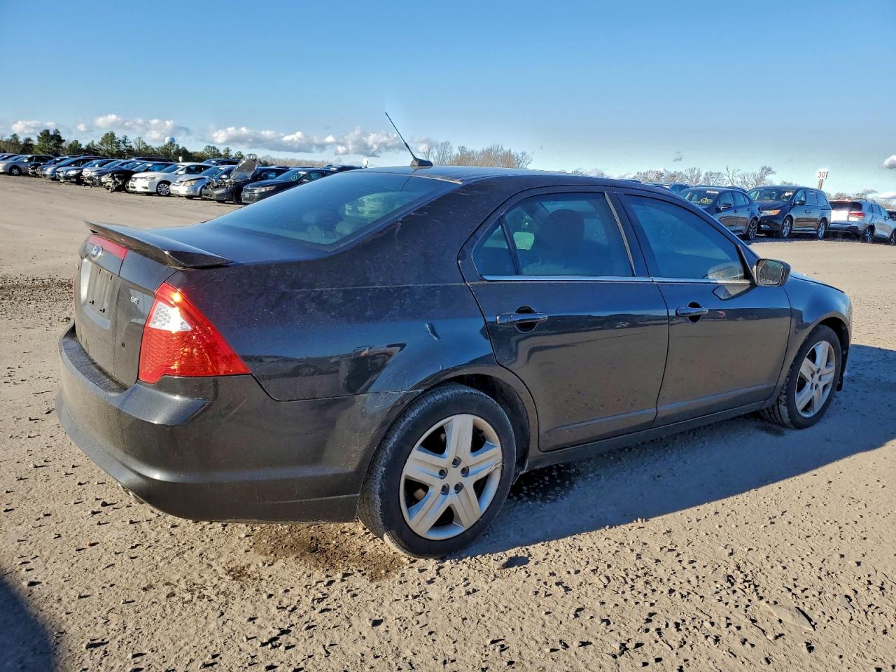 2010 FORD FUSION SE photo 3