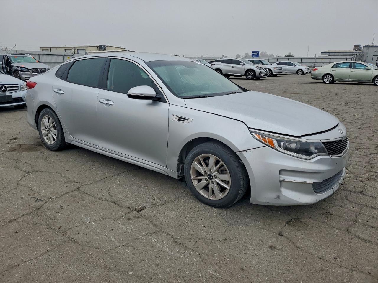2016 KIA OPTIMA LX photo 4