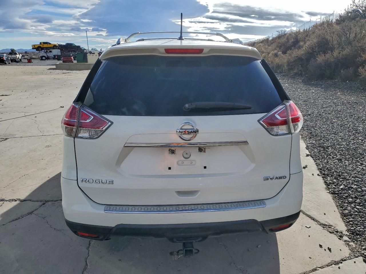 2016 NISSAN ROGUE S photo 6