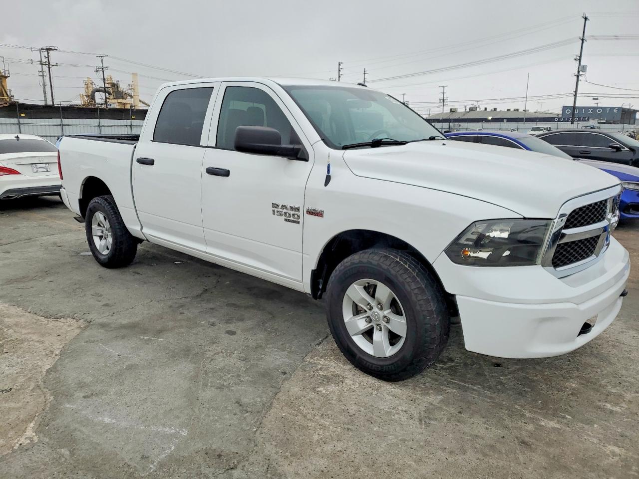 2021 RAM 1500 CLASSIC TRADESMAN photo 4