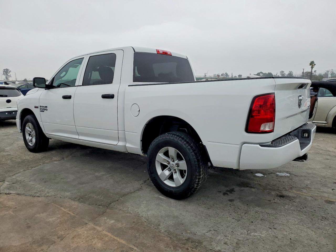 2021 RAM 1500 CLASSIC TRADESMAN photo 2