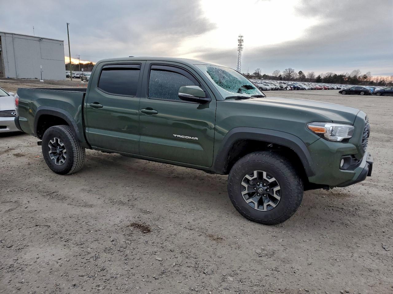 2022 TOYOTA TACOMA DOUBLE CAB photo 4