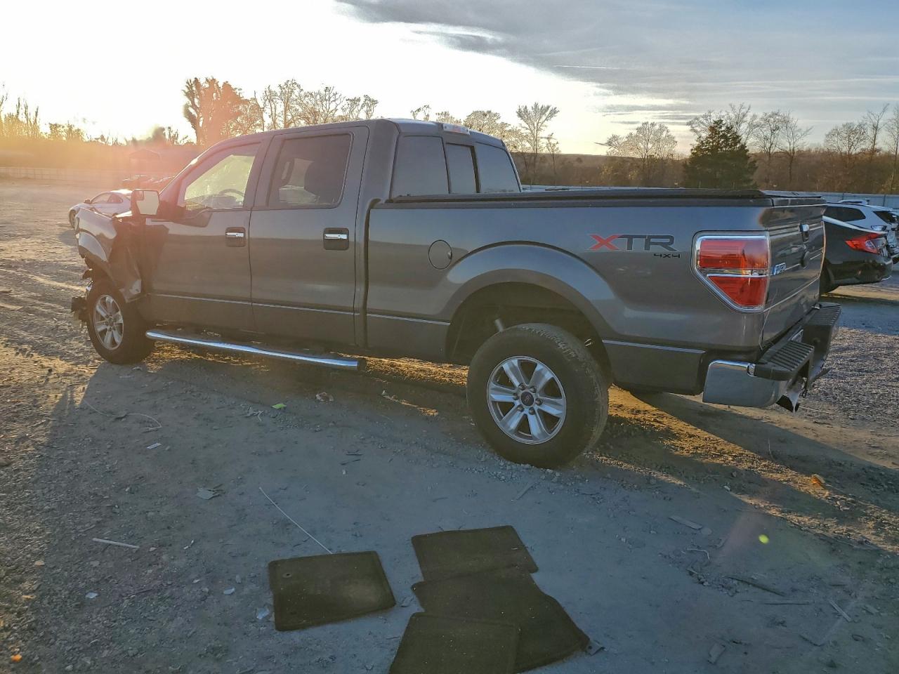 2011 FORD F150 SUPERCREW photo 2