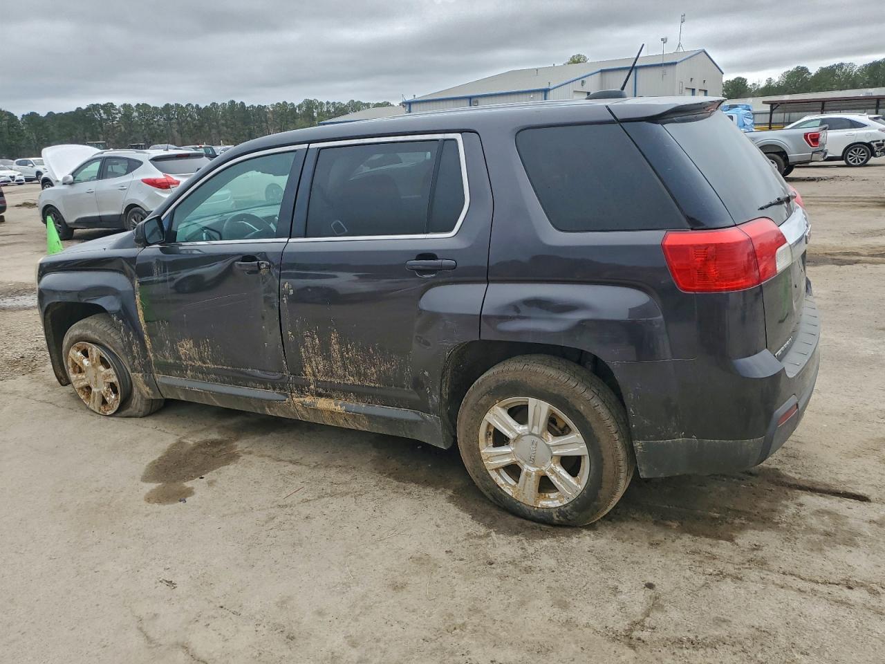 2015 GMC TERRAIN SLE photo 2