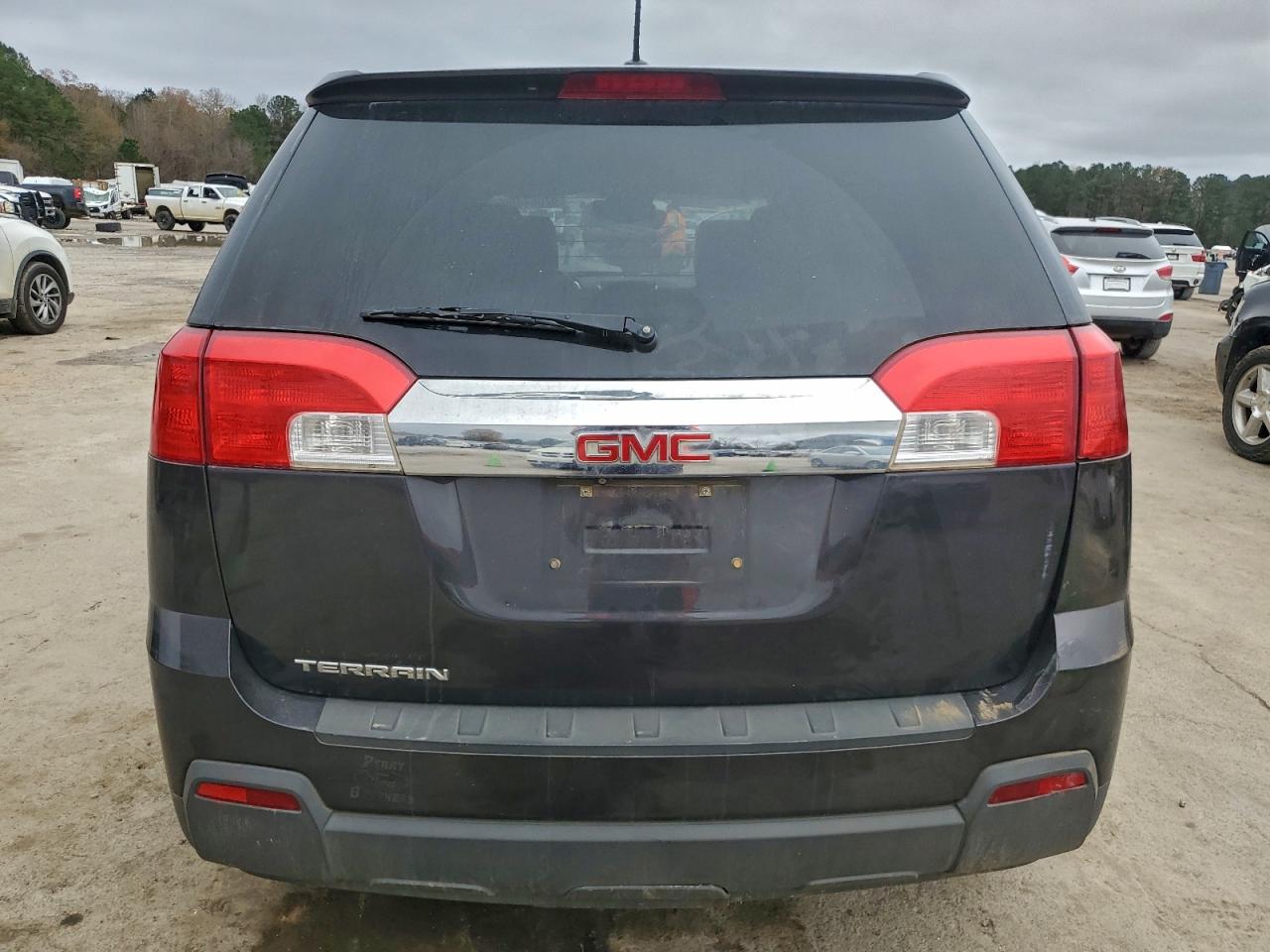 2015 GMC TERRAIN SLE photo 6