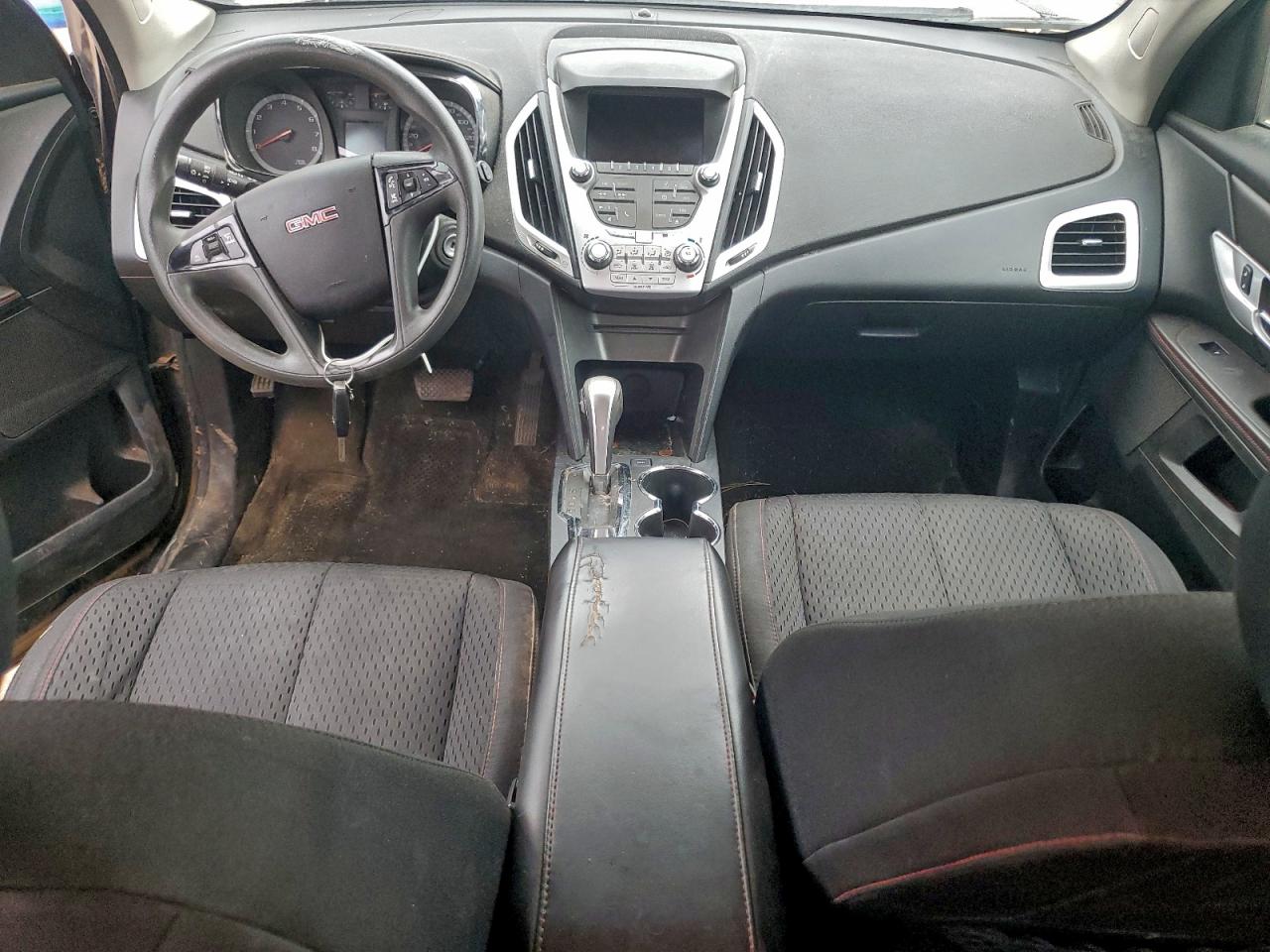 2015 GMC TERRAIN SLE photo 8