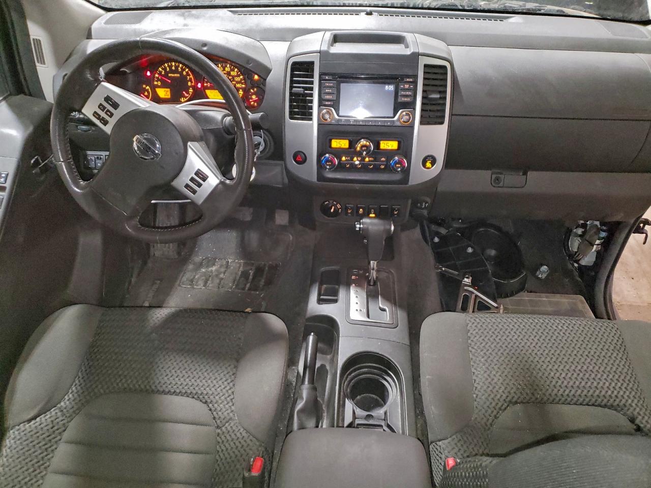 2018 NISSAN FRONTIER SV photo 8