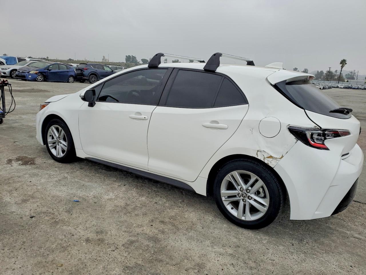 2022 TOYOTA COROLLA SE photo 2