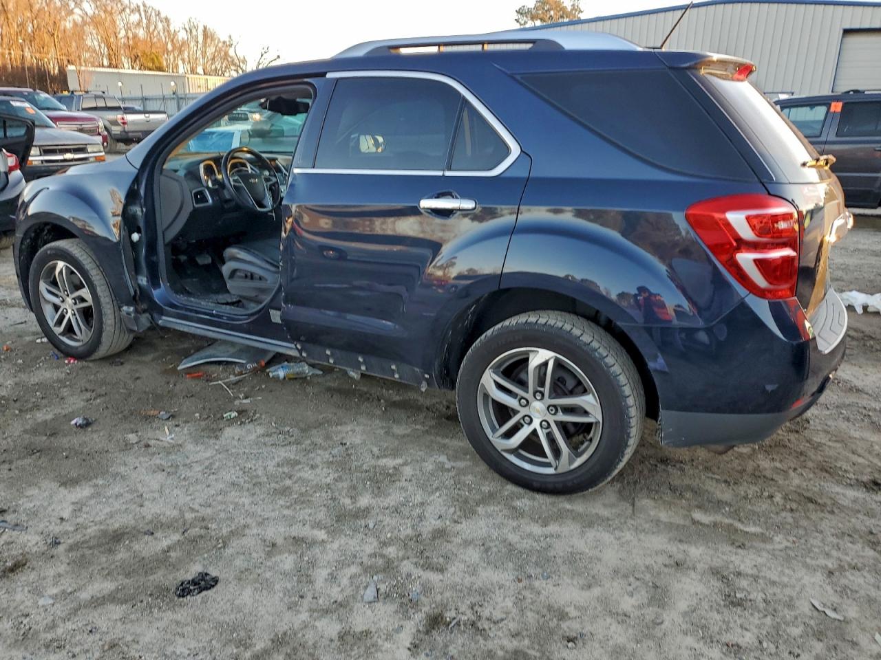 2016 CHEVROLET EQUINOX LTZ photo 3
