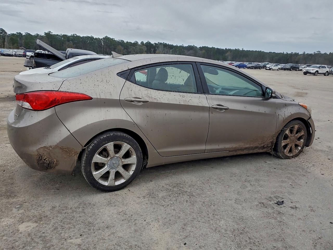2013 HYUNDAI ELANTRA GLS photo 3