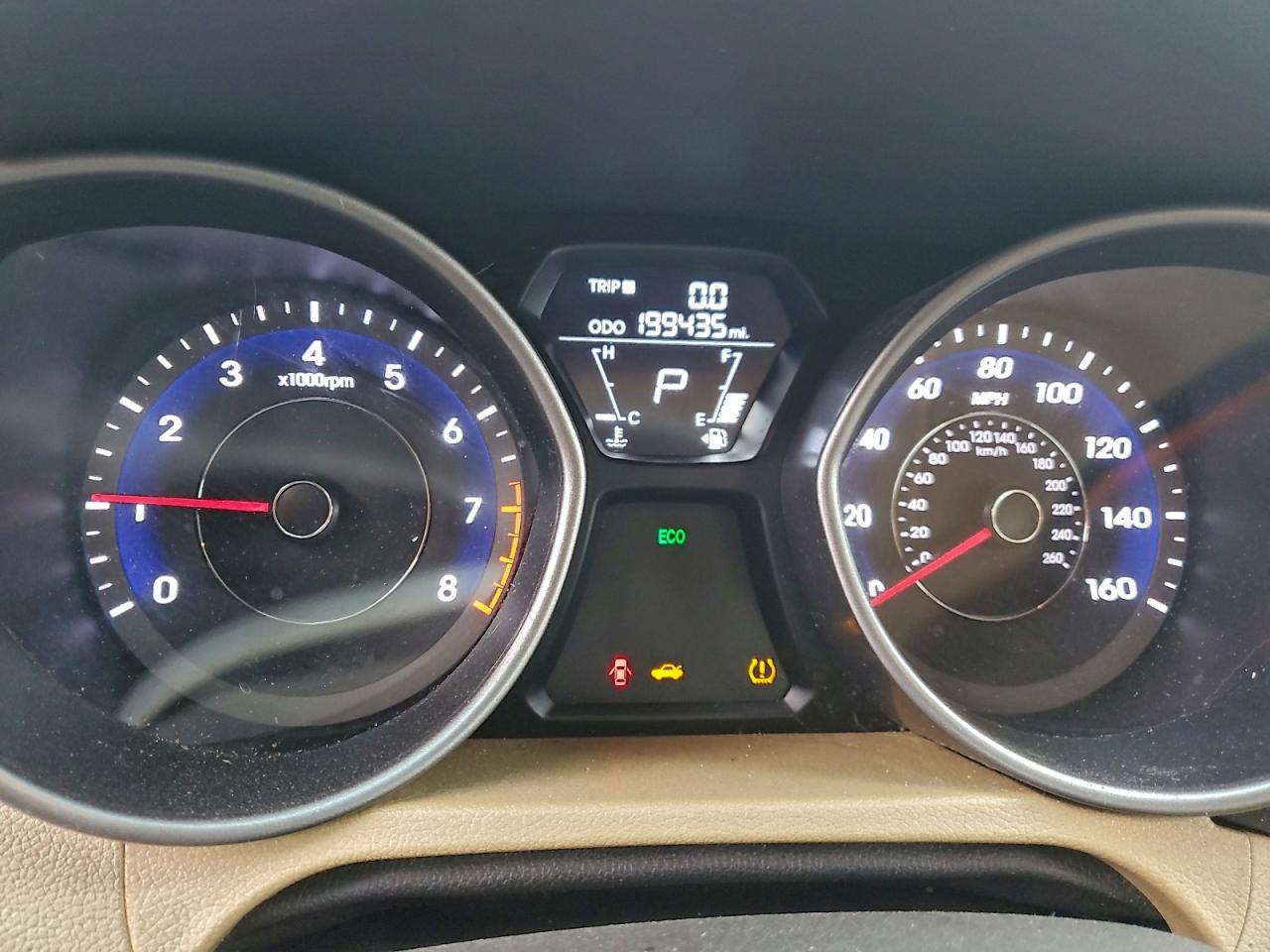 2013 HYUNDAI ELANTRA GLS photo 9