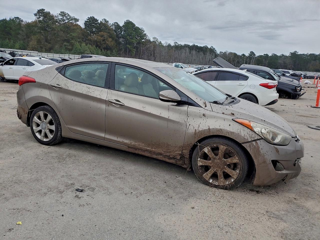2013 HYUNDAI ELANTRA GLS photo 4