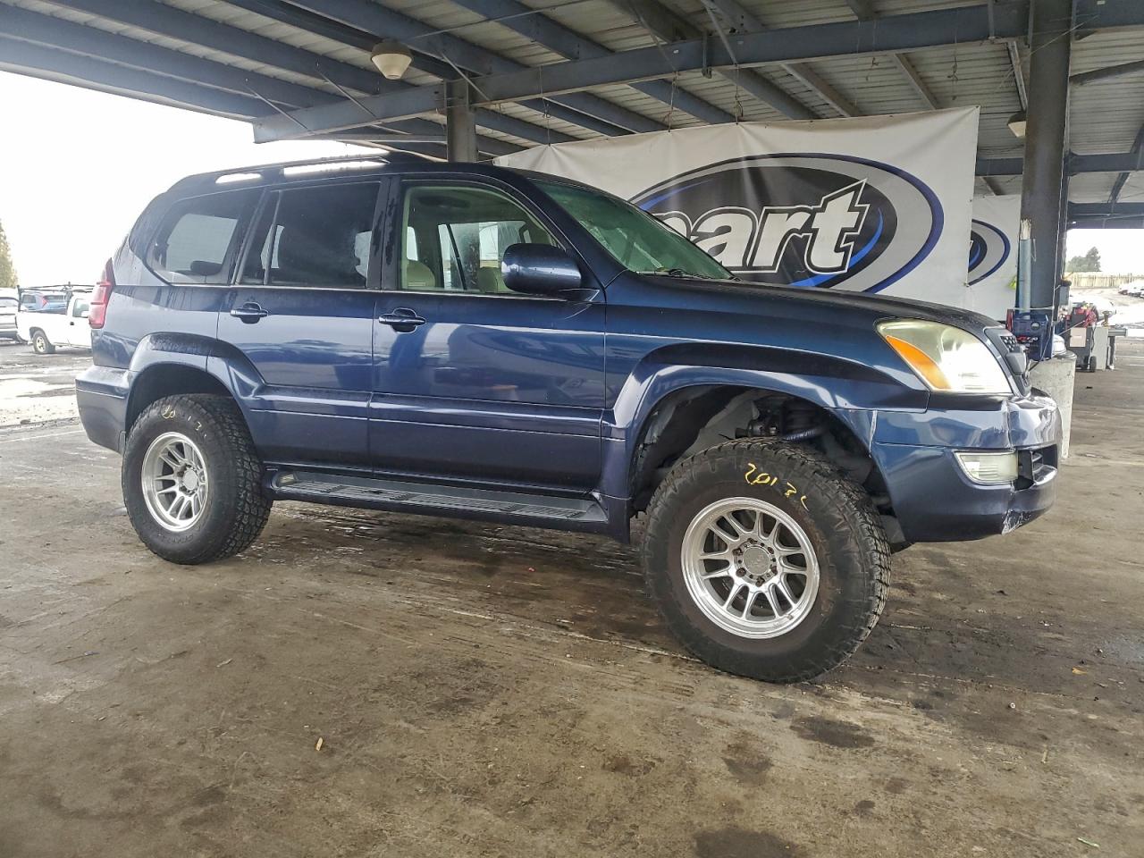 2004 LEXUS GX 470 photo 4
