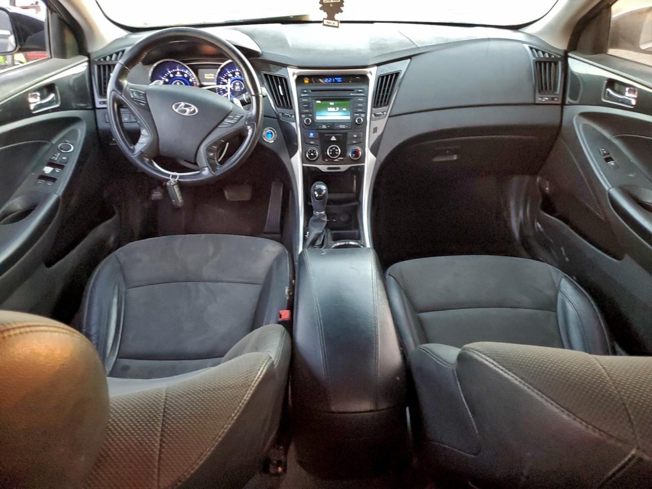 2014 HYUNDAI SONATA SE photo 8