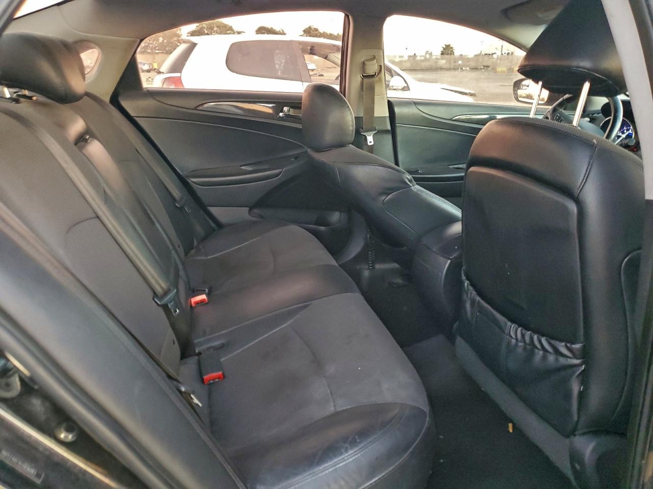 2014 HYUNDAI SONATA SE photo 10