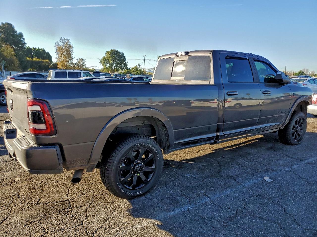 2021 RAM 3500 LIMITED photo 3