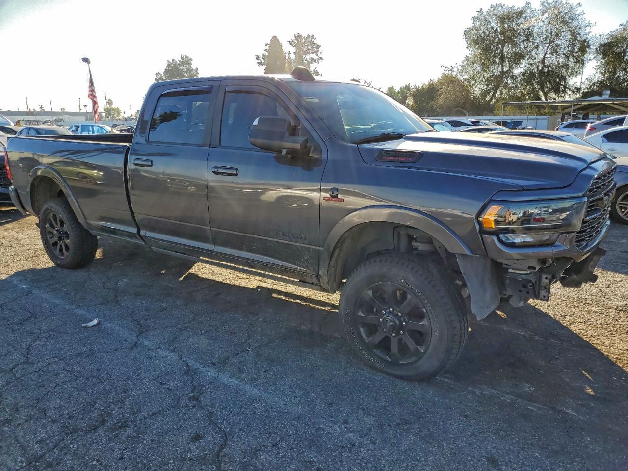 2021 RAM 3500 LIMITED photo 4