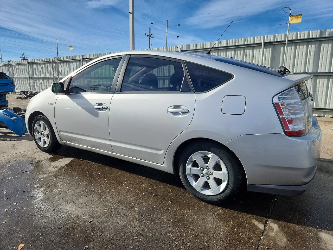 2008 TOYOTA PRIUS BASE photo 2