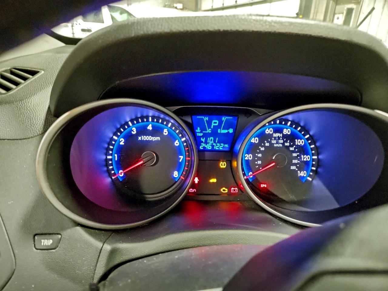 2013 HYUNDAI TUCSON GLS photo 9