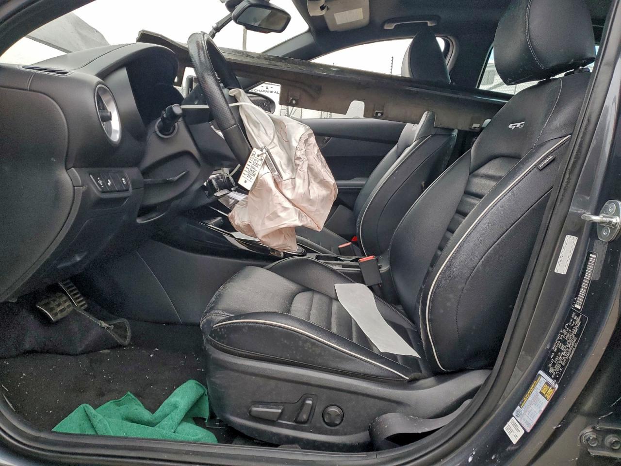 2023 KIA FORTE GT LINE photo 7