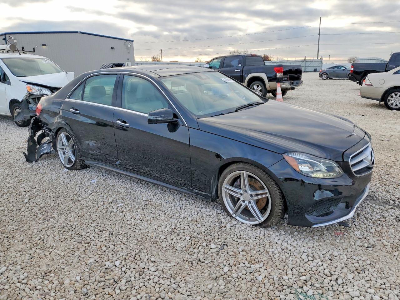 2016 MERCEDES-BENZ E 350 photo 4