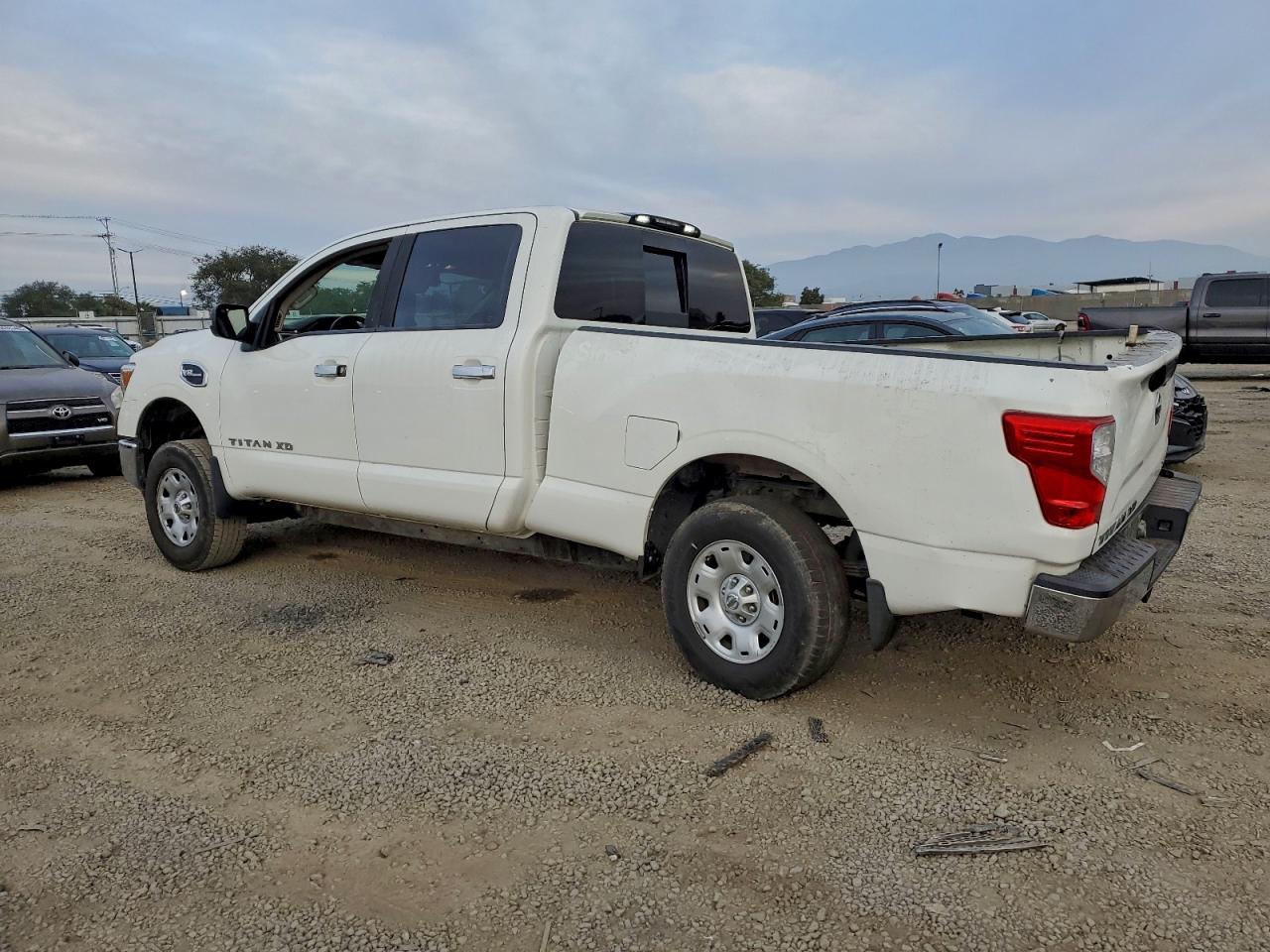 2018 NISSAN TITAN XD S photo 2