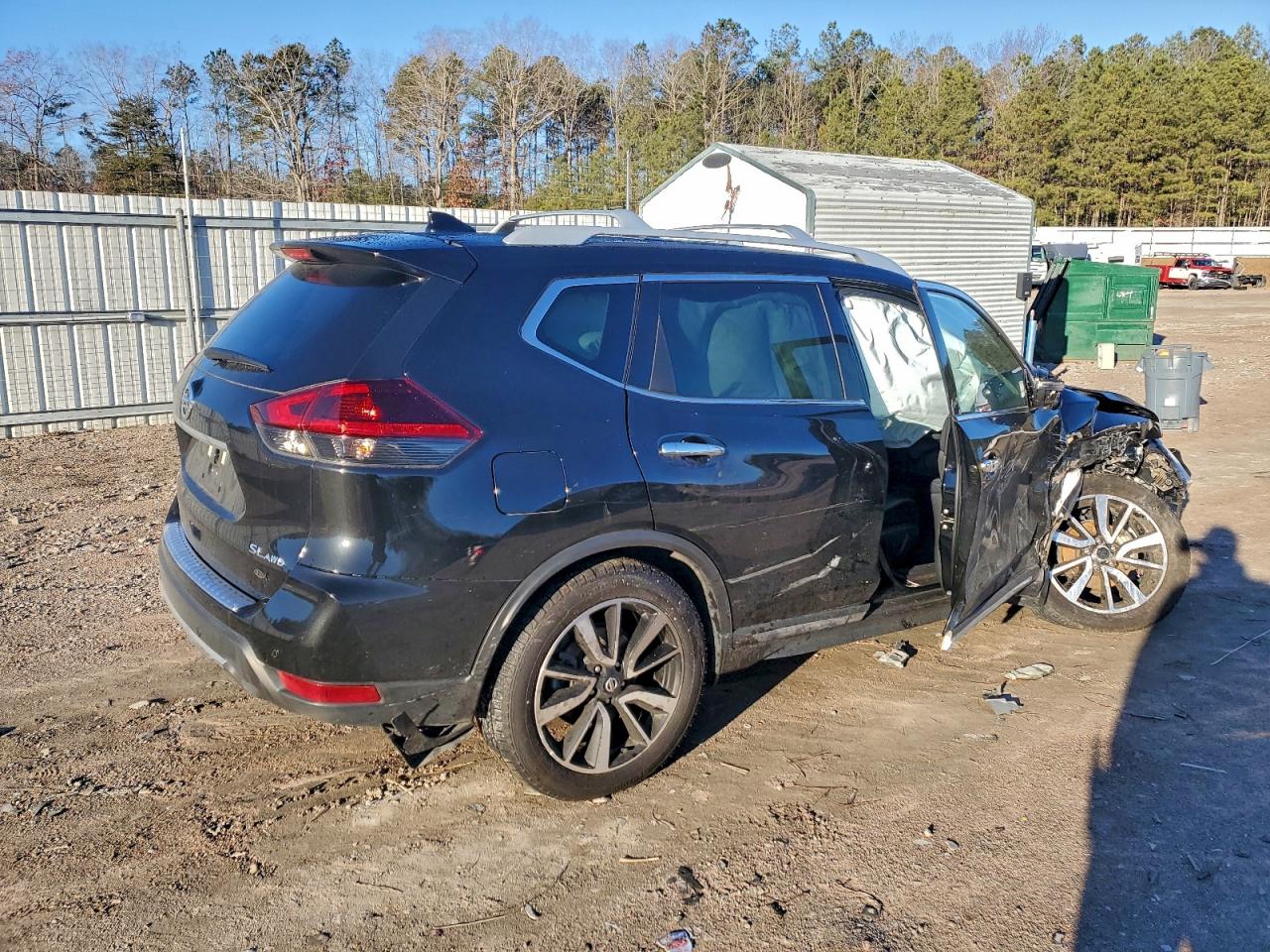 2019 NISSAN ROGUE S photo 3